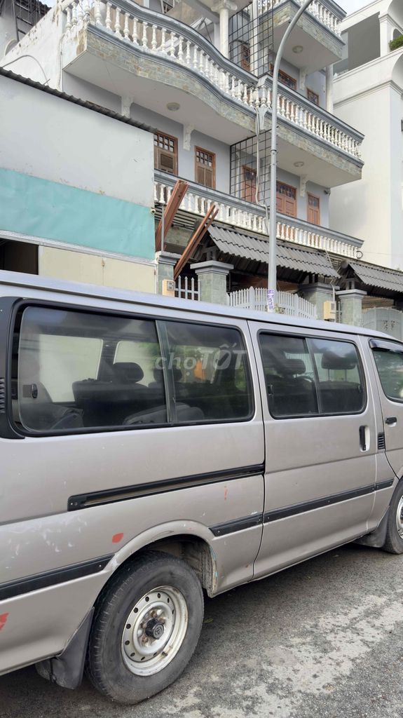 Toyota Hiace 2004 16 chỗ hết đời. Mua bán Ô tô tại Quận Bình Thạnh Tp Hồ Chí Minh được đăng bởi Trọng hình 9