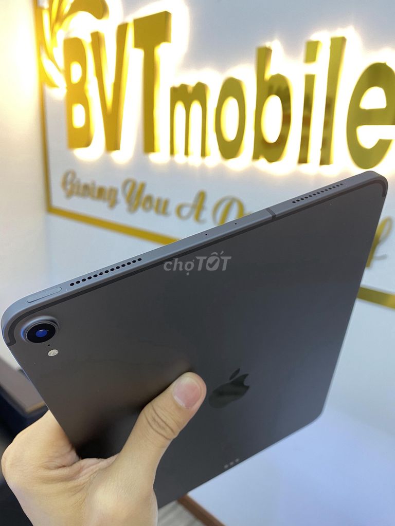 Ipad Pro 12,9 inch 5g+wifi 512gb. Mua bán Máy tính bảng tại Quận Long Biên Hà Nội được đăng bởi Hạ Hoà hình 1