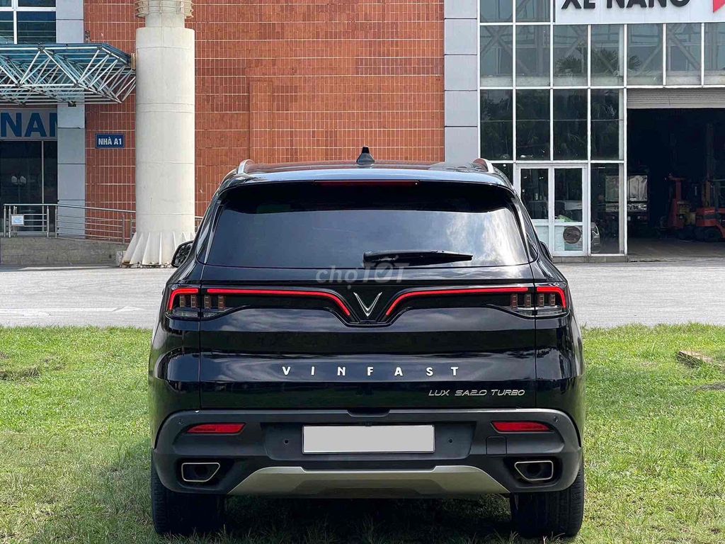 VinFast Lux SA2.0 Plus 2.0 sx 12/2020 siêu đẹp. Mua bán Ô tô tại Quận Đống Đa Hà Nội được đăng bởi TRUNG HIẾU AUTO hình 4