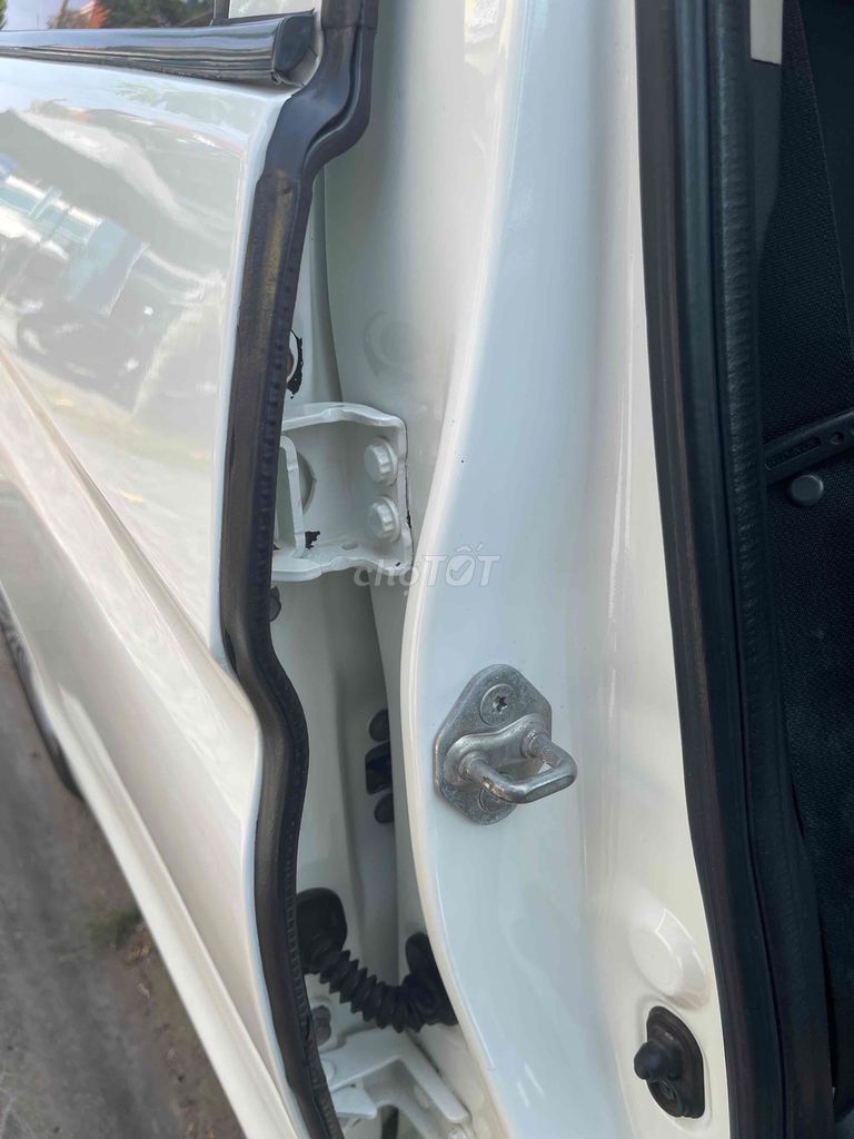 Honda City Trắng 5 chỗ Số sàn. Mua bán Ô tô tại Huyện Hóc Môn Tp Hồ Chí Minh được đăng bởi Thành An hình 10