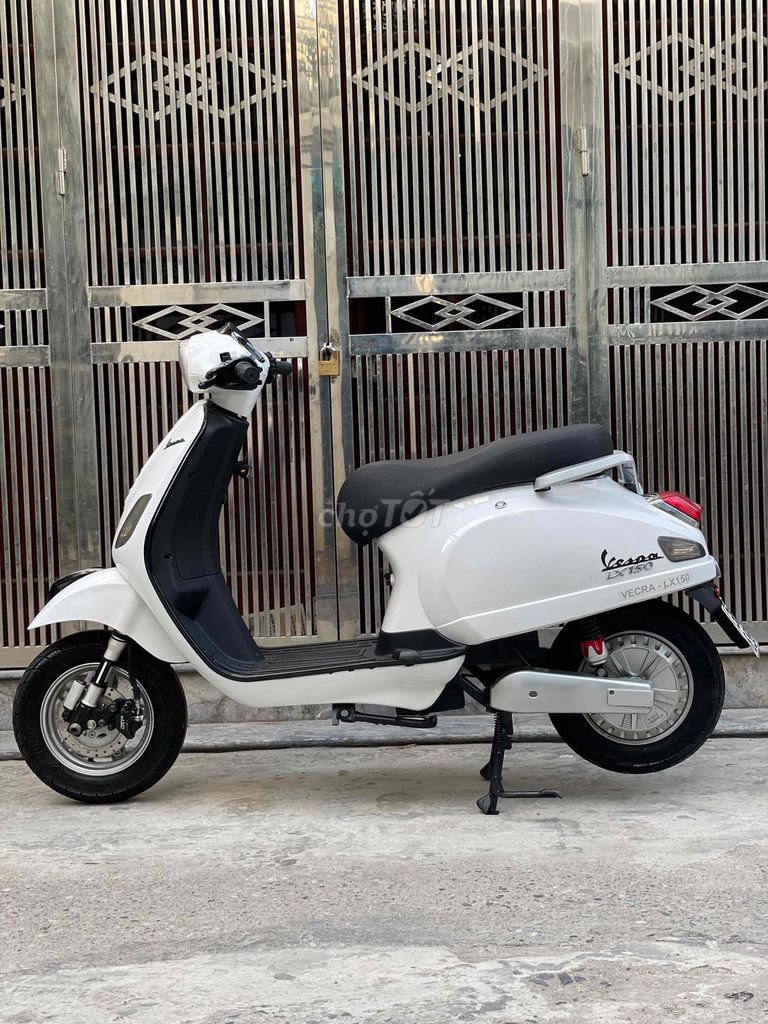 Vespa DTP 2022 đẹp,,zin. Mua bán Xe điện tại Quận Hoàng Mai Hà Nội được đăng bởi Xe Điện Phát Đạt hình 3