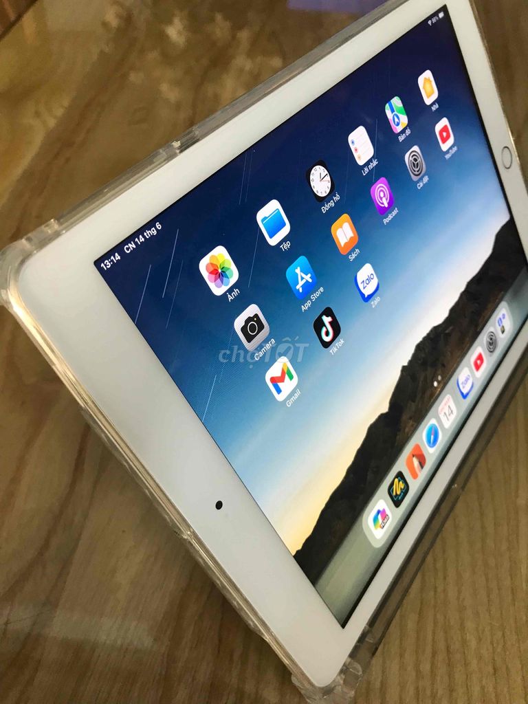 Apple iPad Gen 6 32GB Bạc Đã sử dụng. Mua bán Máy tính bảng tại Thành phố Thủ Đức Tp Hồ Chí Minh được đăng bởi Diko hình 1