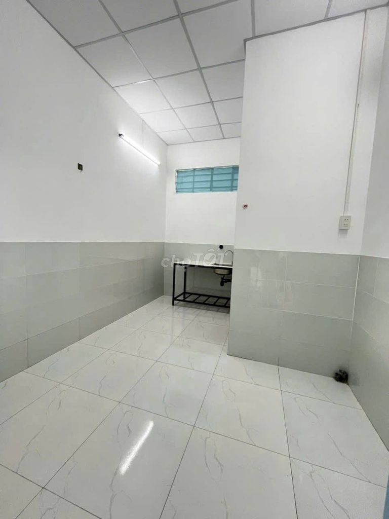 Phòng trọ Hẻm 102 Trần Hoàng Na, Cần Thơ, 2 triệu/tháng