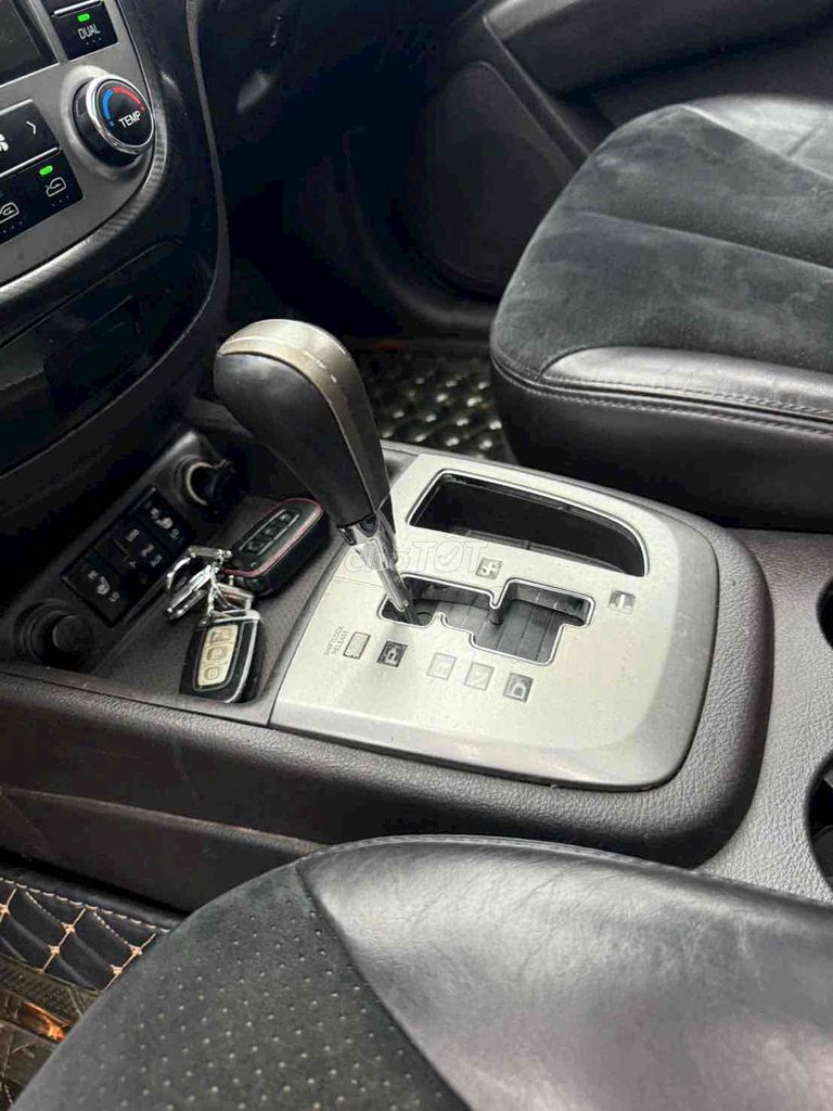 Hyundai Santa Fe 2009 SLX Bạc. Mua bán Ô tô tại Thành phố Pleiku Gia Lai được đăng bởi Dinh Trung  hình 19