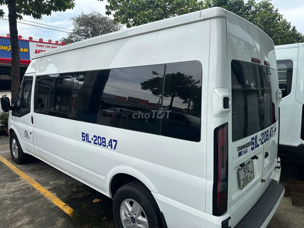 Ford Transit Van 6 chỗ Trắng, Vay ngân Hàng 70%. Mua bán Ô tô tại Quận Tân Phú Tp Hồ Chí Minh được đăng bởi Đức hình 4