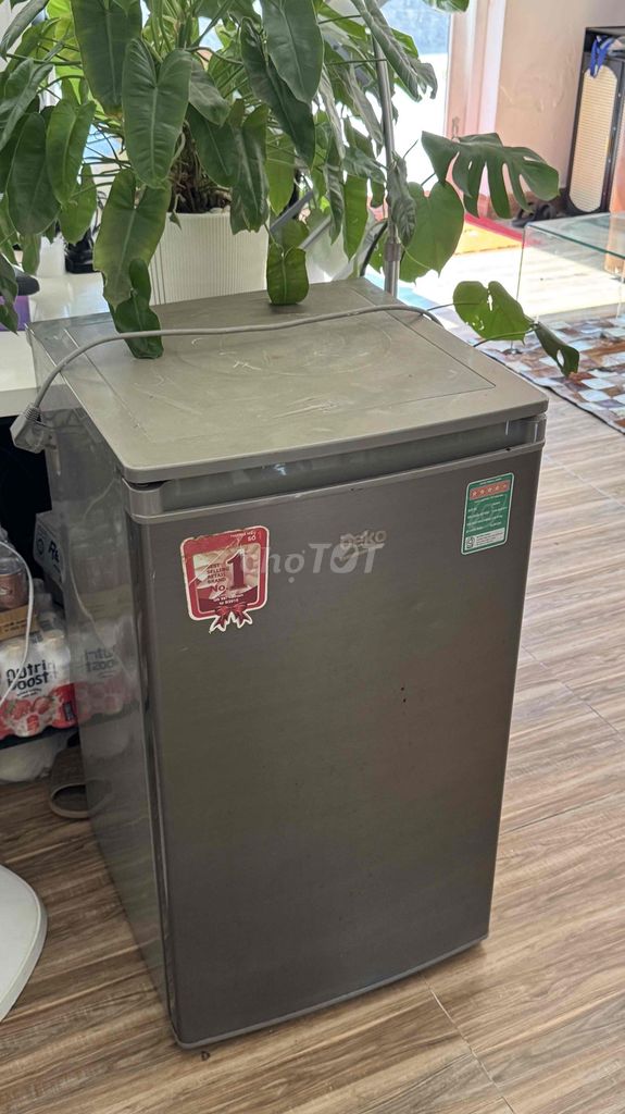 Tủ lạnh Beko 90L Xám. Mua bán Tủ lạnh tại Quận Hải Châu Đà Nẵng được đăng bởi Le Thanh hình 1