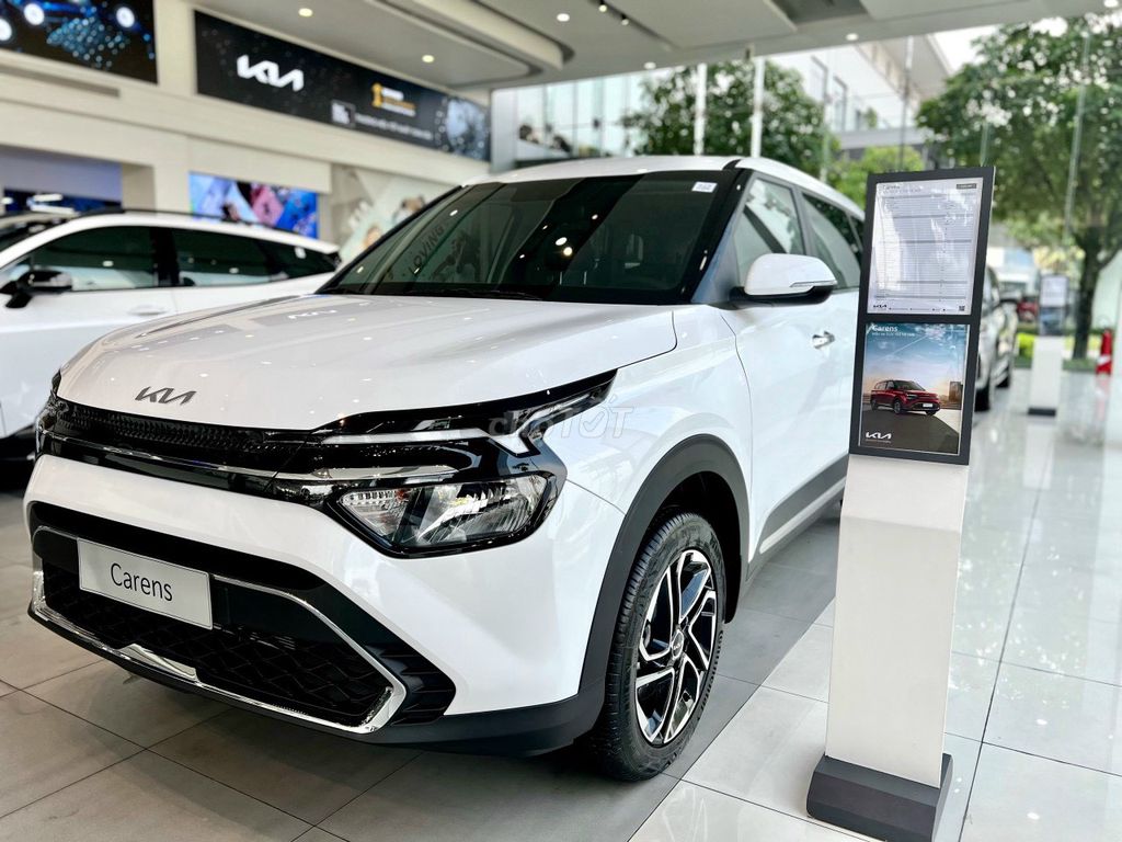 Kia Carens 2026 photo 5