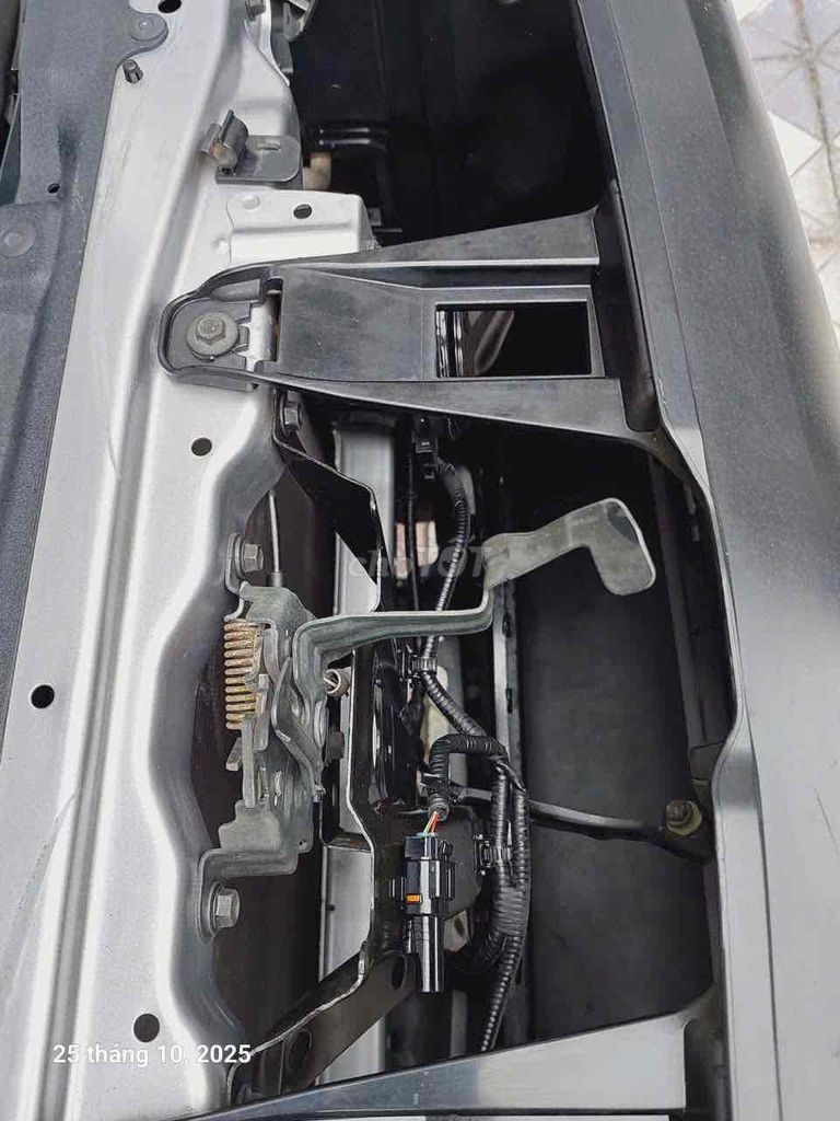 Toyota Innova 2019 2.0E - 100000 km. Mua bán Ô tô tại Quận Hoàng Mai Hà Nội được đăng bởi Dương Xuân Trường hình 13