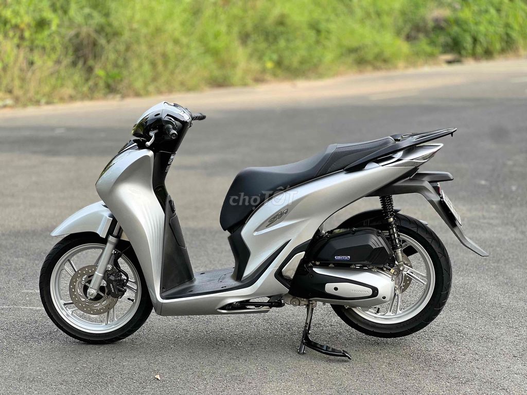 Shvn 125 Cbs Bạc Đen Porsche Cuối 2022 Leng Keng🎉🎉. Mua bán Xe máy tại Thành phố Biên Hòa Đồng Nai được đăng bởi Xe Máy Phát Đồng hình 5