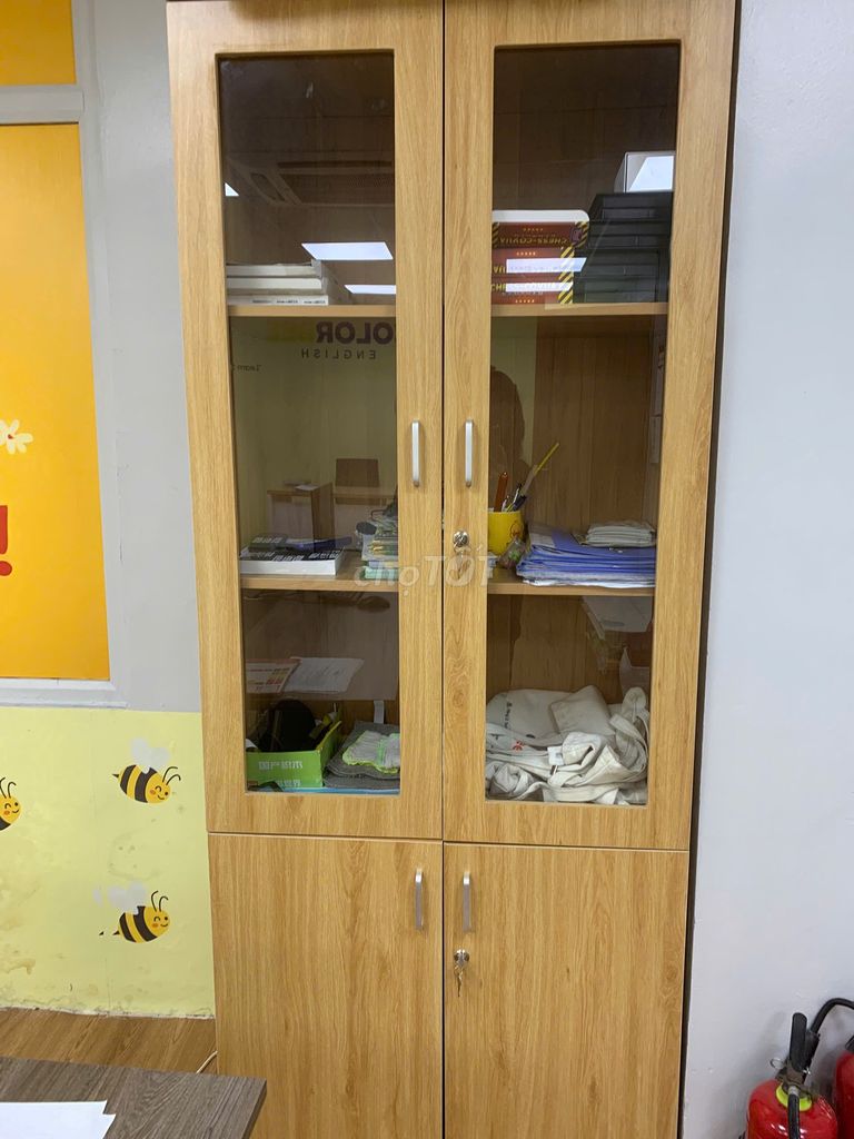 Tủ gỗ, Tủ nhôm đựng đồ. Mua bán Tủ, kệ gia đình tại Quận Cầu Giấy Hà Nội được đăng bởi ColorBeeEnglish Hr hình 1