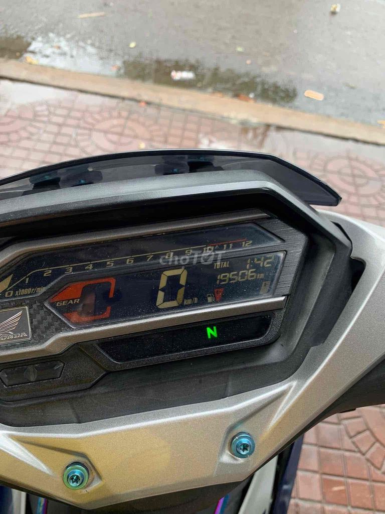 dư dùng bán lại chiếc máy móc nguyên zin. Mua bán Xe máy tại Thành phố Qui Nhơn Bình Định được đăng bởi a sìn hình 5