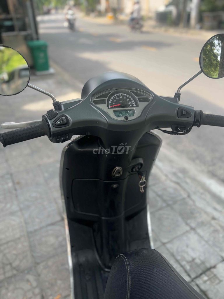 cần bán tay ga 50cc cho hssv. Mua bán Xe máy tại Quận Cẩm Lệ Đà Nẵng được đăng bởi Minh Đức Nguyễn hình 4