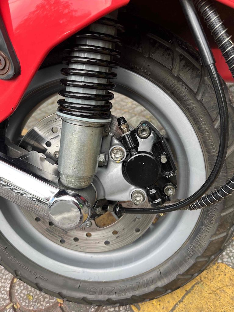 Vespa 2009 Bstp đầu nồi zin.Xe khá đẹp. Mua bán Xe máy tại Quận 8 Tp Hồ Chí Minh được đăng bởi Trần Nam hình 9