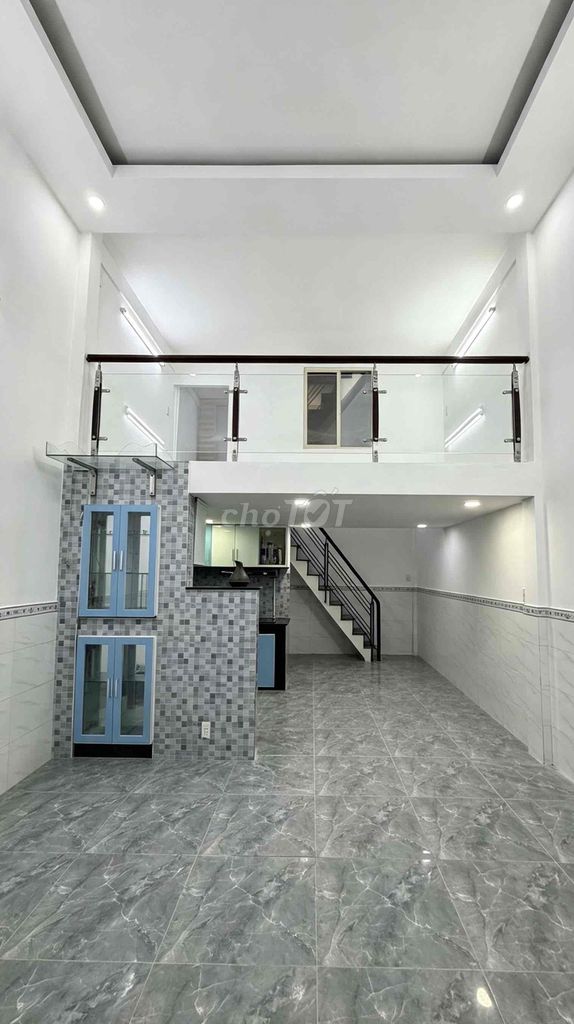 Продажа от собственника, дом в переулке 109/21, phường 16, район Говап
