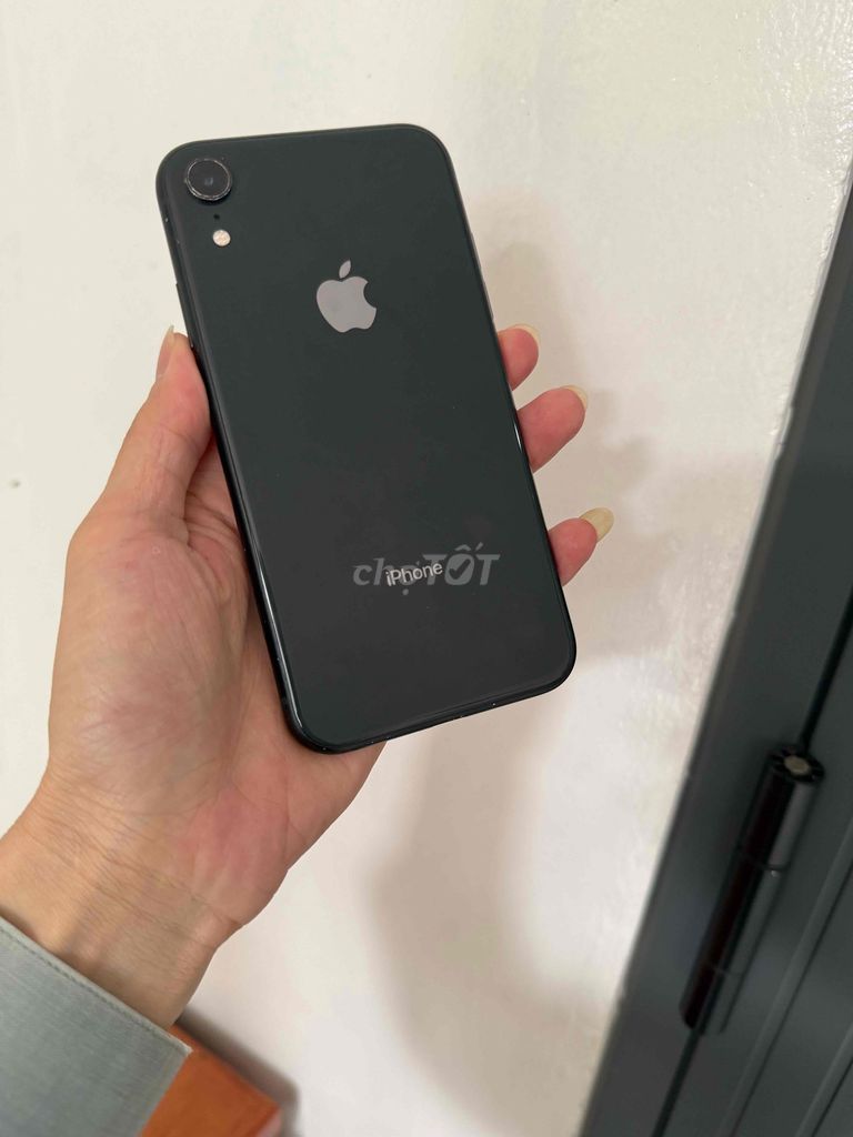 iphone Xr 64G quốc tế ngoại hình hơi cũ. Mua bán Điện thoại tại Thành phố Buôn Ma Thuột Đắk Lắk được đăng bởi Nguyễn Tâm hình 1