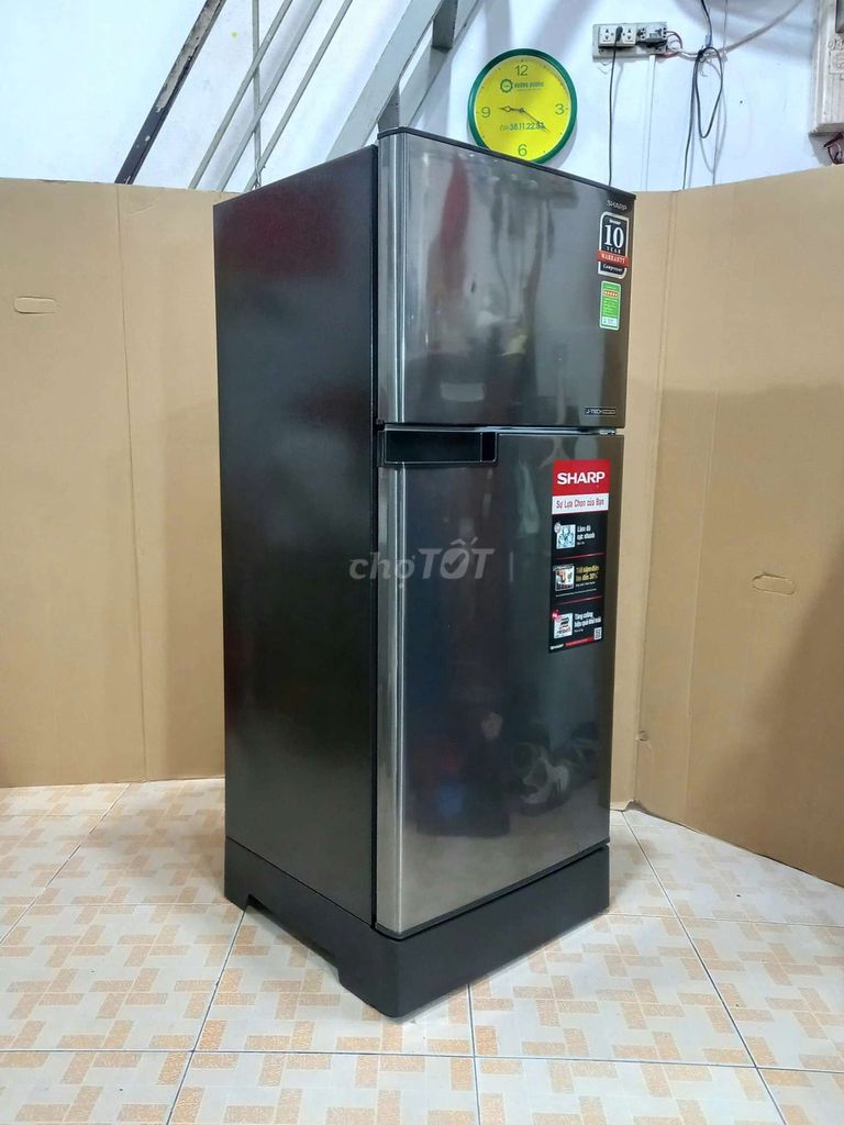 Tủ lạnh Sharp U17P7R đời mới, xả tuyết tự động.. Mua bán Tủ lạnh tại Quận Tân Bình Tp Hồ Chí Minh được đăng bởi Phương hình 1