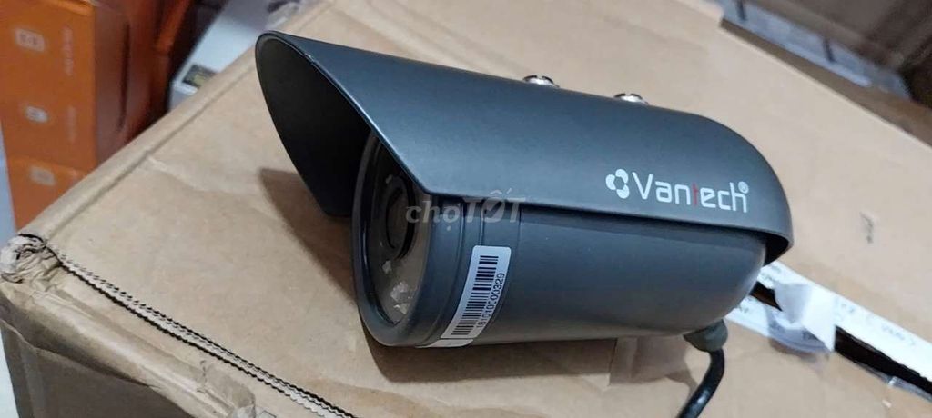 Xả cực sốc Camera IP hồng ngoại Vantech VP 151A