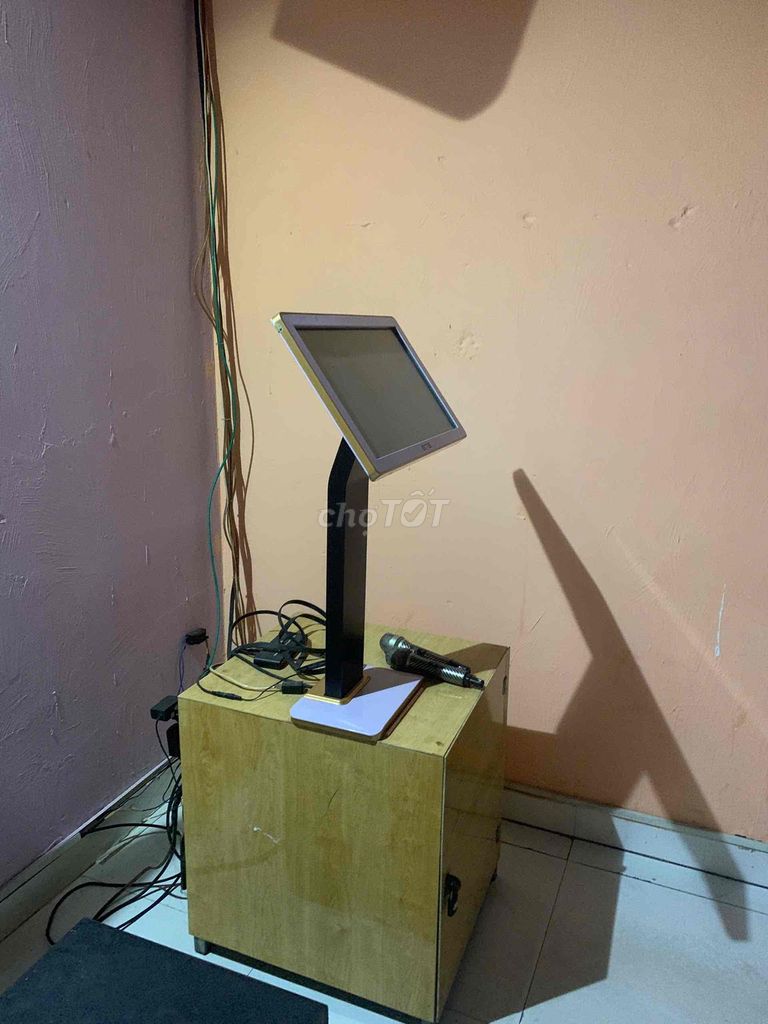 sang lại quán karaoke 10 phòng, mua theo yêu cầu