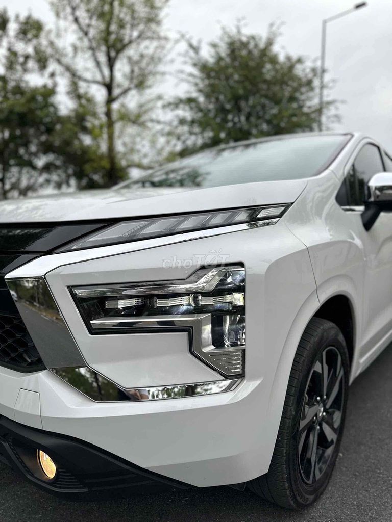 Mitsubishi Xpander 2022 AT Premium - 42130 km