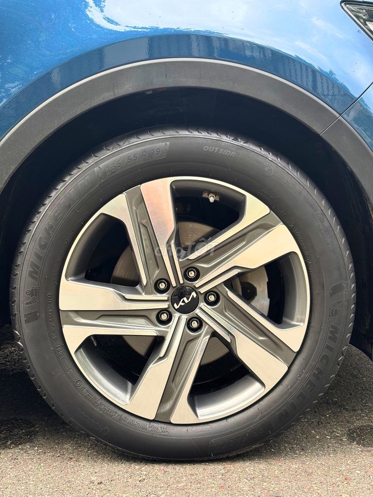 Kia Sorento 2.5 Premium Model 2023 biển số HCM. Mua bán Ô tô tại Thành phố Thủ Đức Tp Hồ Chí Minh được đăng bởi Auto Đông Sài Gòn Official hình 8
