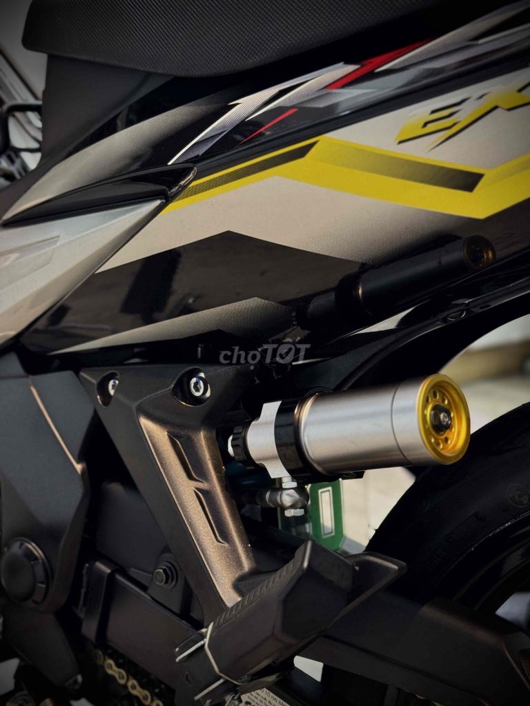 Yamaha Exciter 2010 phiên ban 2009 1S94 Đen Bạc RC. Mua bán Xe máy tại Huyện Hòa Vang Đà Nẵng được đăng bởi ĐứcAnh Nguyễn hình 4