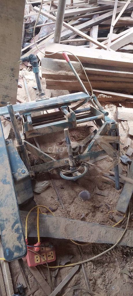 Bàn vam đục kim loại xanh. Mua bán Đồ chuyên dụng, Giống nuôi trồng tại Huyện Thanh Oai Hà Nội được đăng bởi Manh hình 1