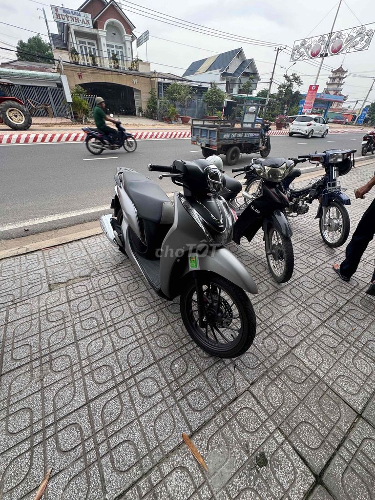 Sh mode 2024 Abs. Mua bán Xe máy tại Huyện Hòa Thành Tây Ninh được đăng bởi thanh  hình 3
