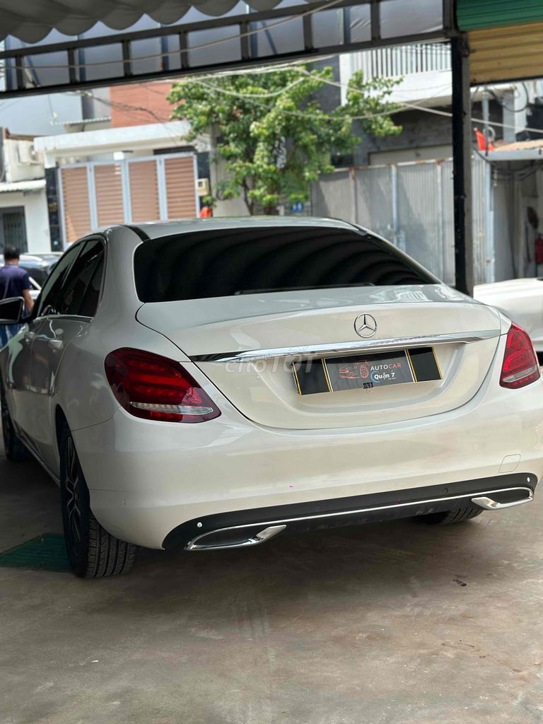 Mercedes Benz C Class 2018 C200 - 70000 km. Mua bán Ô tô tại Quận 7 Tp Hồ Chí Minh được đăng bởi Thông Sport  hình 16