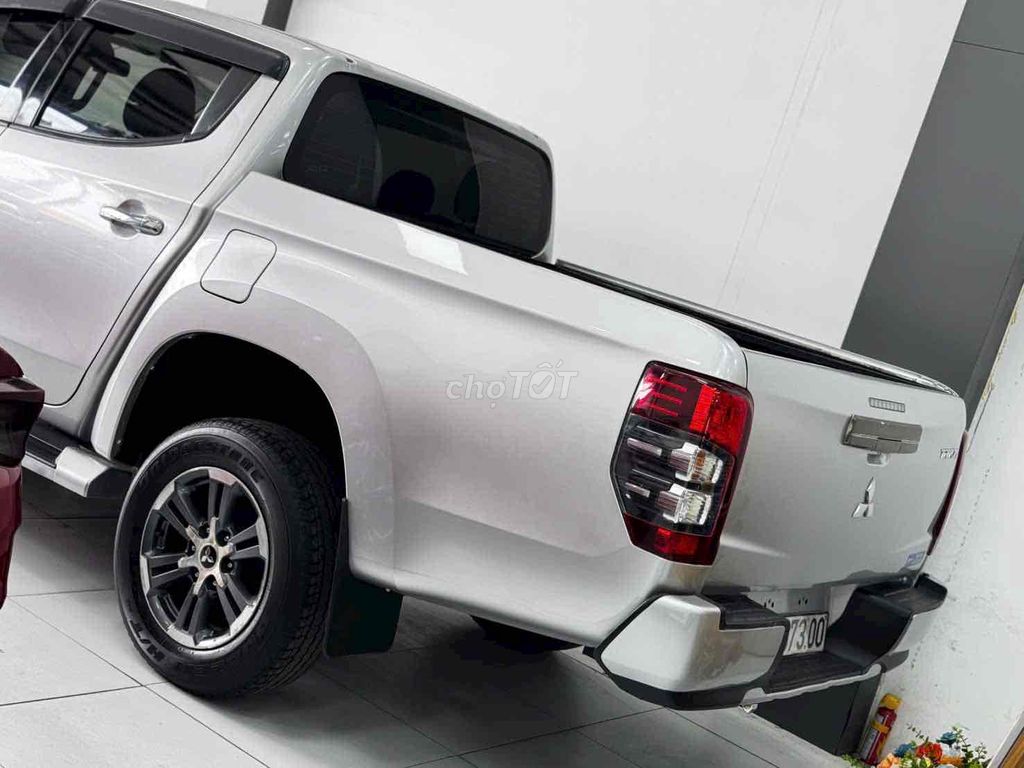 Mitsubishi Triton 2021 - 60000 km. Mua bán Ô tô tại Thành phố Dĩ An Bình Dương được đăng bởi Hiển phạm hình 4