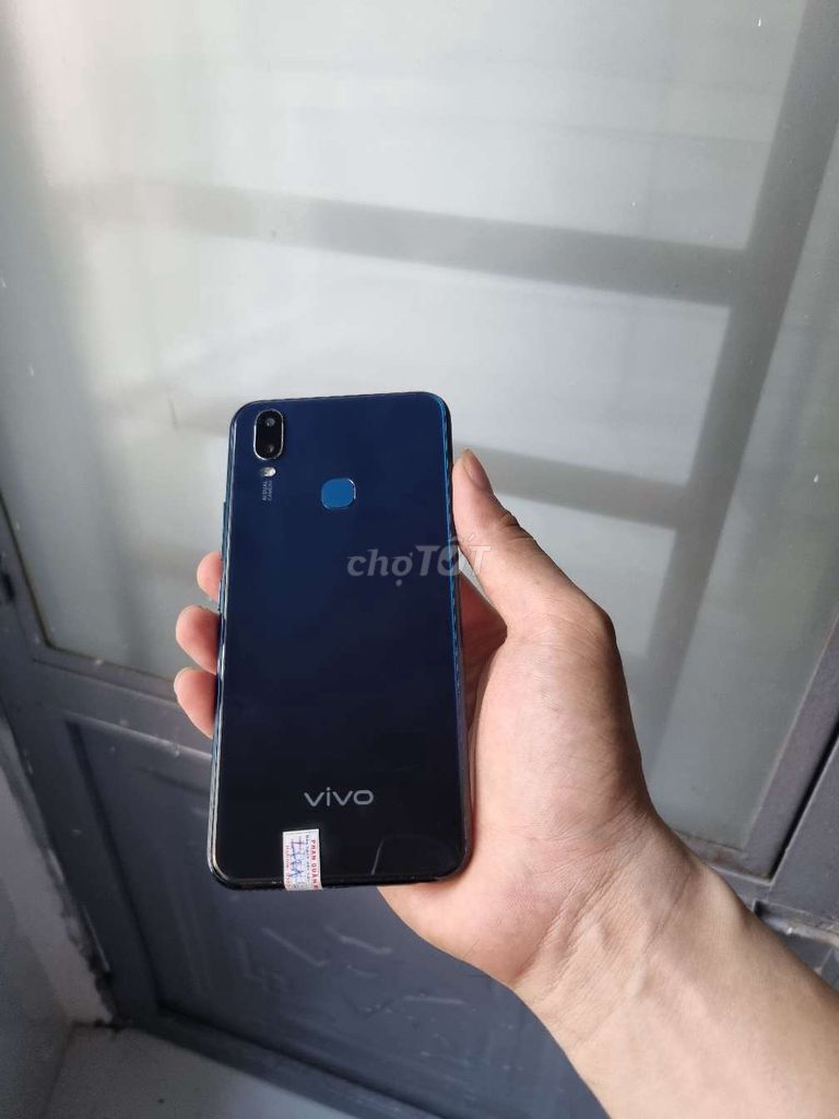 Vivo y11 ram 3 32gb đẹp