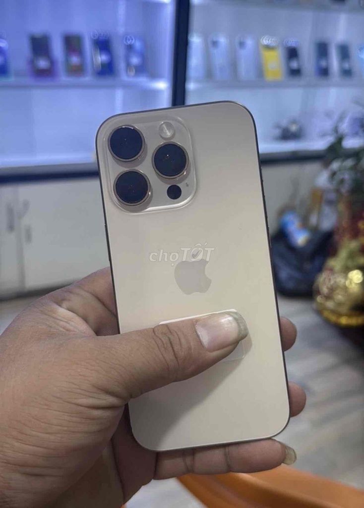 IPhone 16 Pro 128GB VN nguyên zin áp đẹp chức năng. Mua bán Điện thoại tại Quận Bình Tân Tp Hồ Chí Minh được đăng bởi Lý Kiệt Mobile hình 1