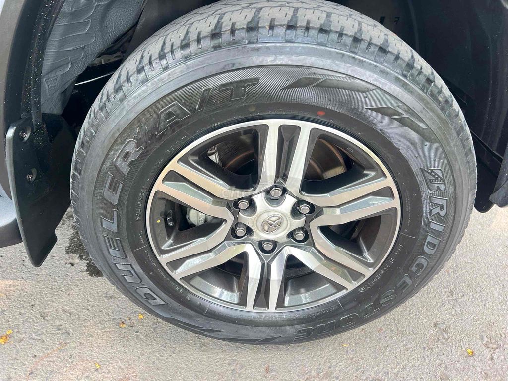 Toyota Fortuner 2019 2.4G 4x2 MT - 83000 km. Mua bán Ô tô tại Quận Tân Phú Tp Hồ Chí Minh được đăng bởi phan khanh hình 16