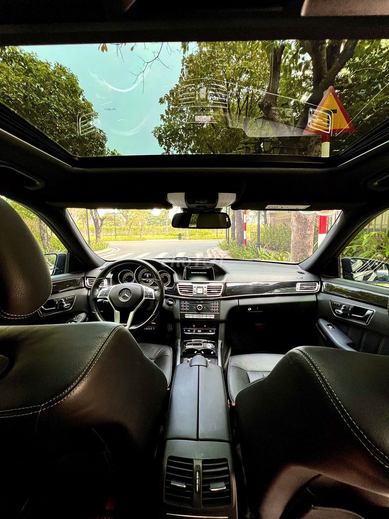 Mercedes Benz E Class 2015 E250 AMG - 77000 km. Mua bán Ô tô tại Quận Phú Nhuận Tp Hồ Chí Minh được đăng bởi Hoang Nguyen hình 4