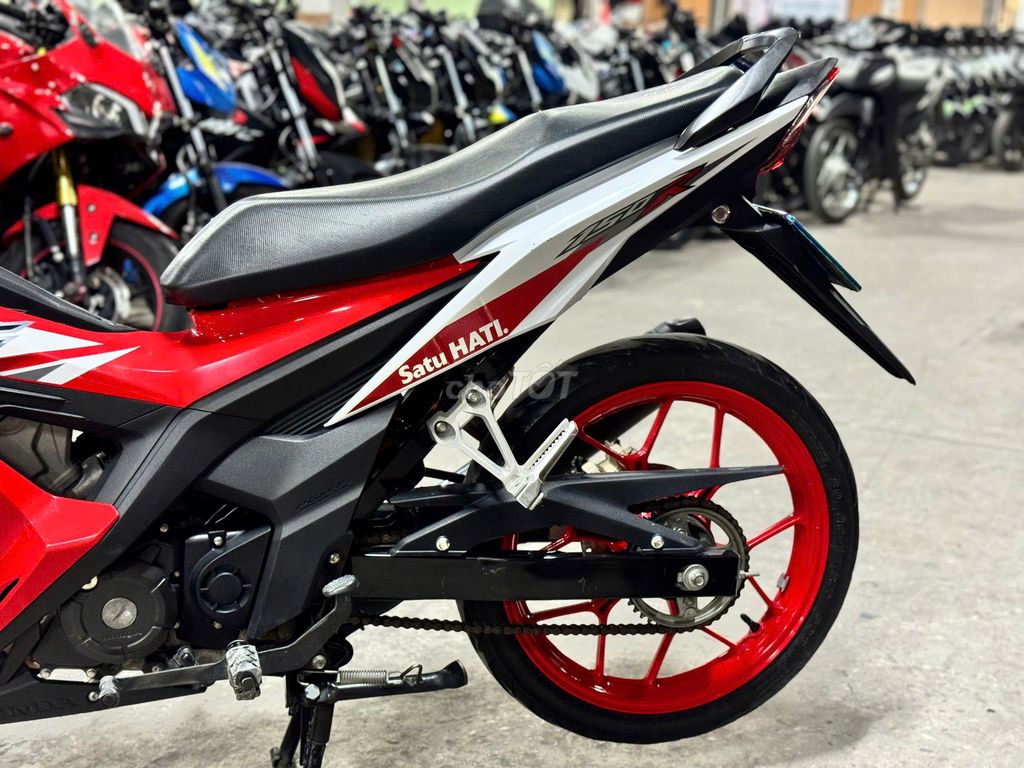 XE MÁYTHANH TÙNG_SONIC 150 ĐỎ TRẮNG LƯỚT BAO ZIN. Mua bán Xe máy tại Quận Nam Từ Liêm Hà Nội được đăng bởi THANH TÙNG hình 6