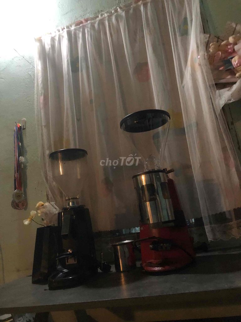 Máy xay cà phê N900 Đen, Đỏ. Mua bán Bếp, lò, đồ điện nhà bếp tại Thành phố Buôn Ma Thuột Đắk Lắk được đăng bởi Sự Trương hình 1