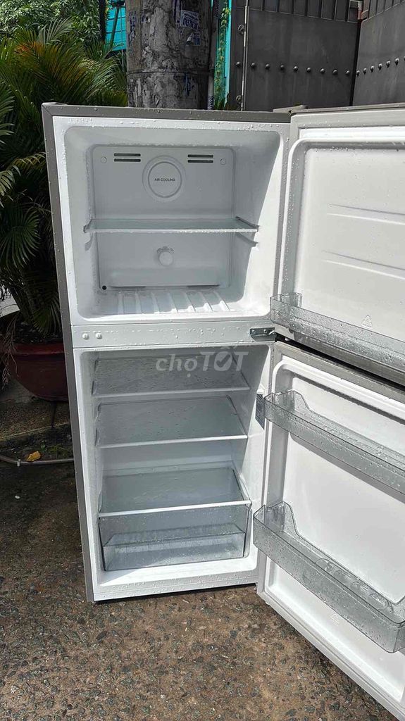 Tủ lạnh Sharp SJ-X198V-SL 198 lít. Mua bán Tủ lạnh tại Quận Tân Phú Tp Hồ Chí Minh được đăng bởi Mình Ngân hình 1
