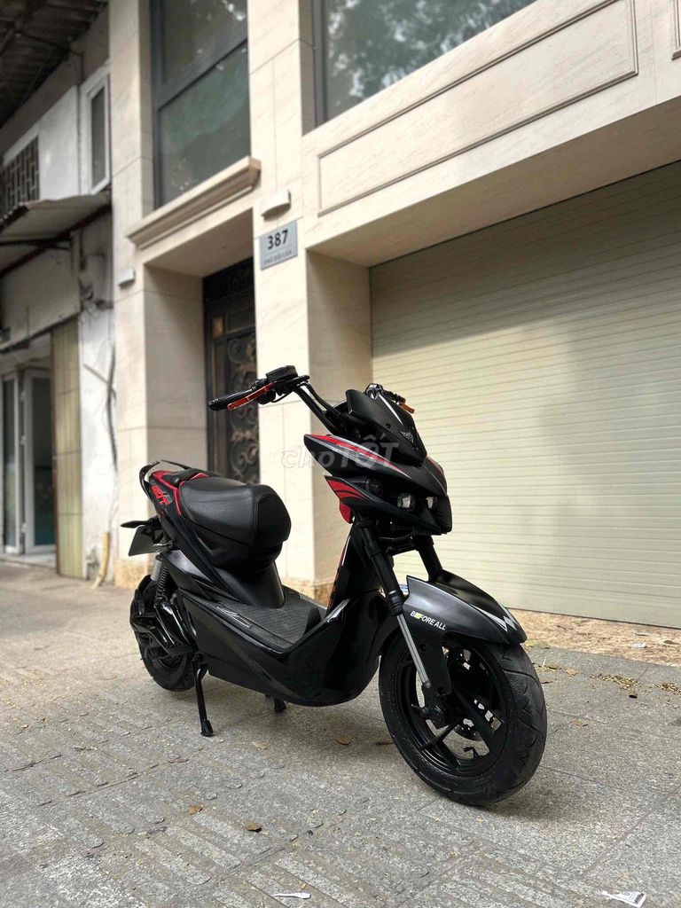 Xe máy điện Xmen Bat Sport Đen Đỏ. Mua bán Xe điện tại Quận Ba Đình Hà Nội được đăng bởi Huylam hình 2
