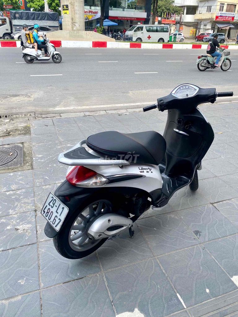 Xe Liberty Piaggo cũ có giấy tờ xe. Mua bán Xe máy tại Quận Hai Bà Trưng Hà Nội được đăng bởi Ngô Thành Đức hình 1