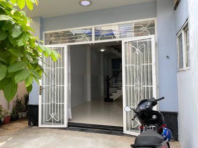 Nhà mặt tiền thụt Nguyễn Thượng Hiền, Q.Bình Thạnh: 4m x 12.5m, 2 lầu