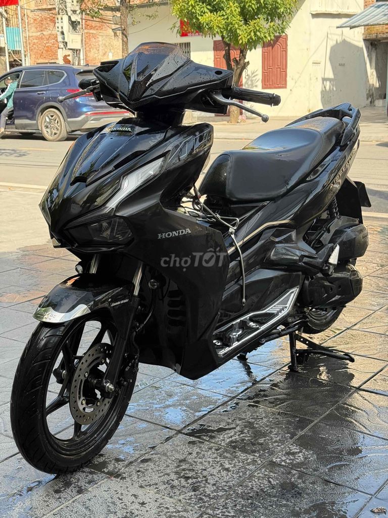 Honda Air Blade 125cc 2021 Đen. Mua bán Xe máy tại Thành phố Nam Định Nam Định được đăng bởi Bảo Nhi Trần hình 2