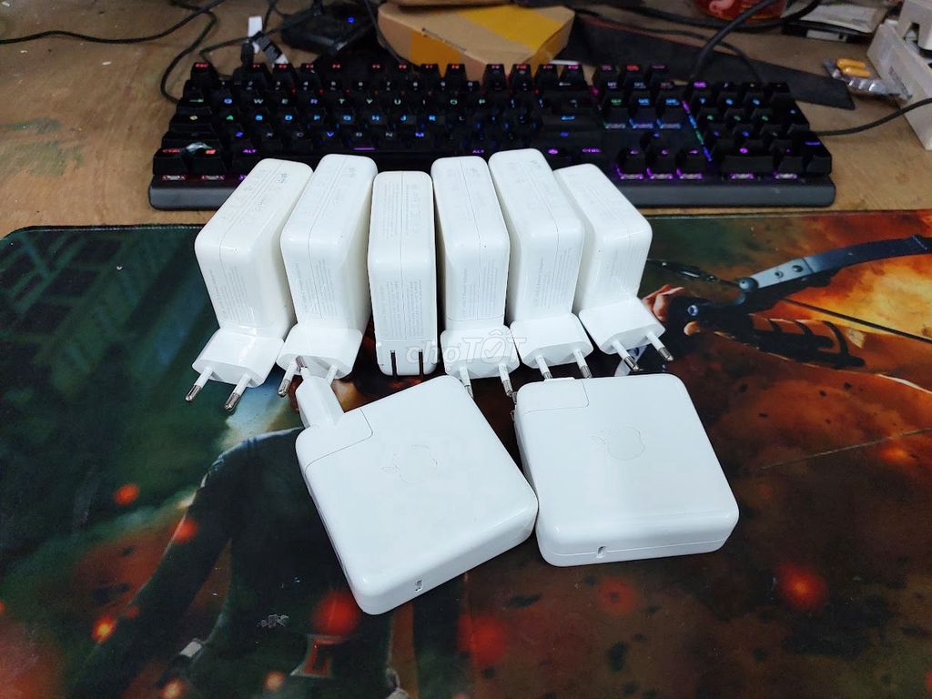 Sạc Macbook 61w, 67w hàng Zin bóc máy. Mua bán Phụ kiện (Màn hình, Chuột...) tại Quận Đống Đa Hà Nội được đăng bởi Hoàng Tiến hình 1