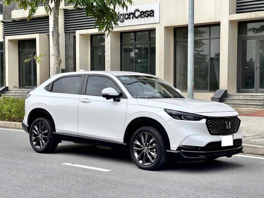 Honda HR-V RS sx 2022 siêu lướt màu trắng. Mua bán Ô tô tại Quận Cầu Giấy Hà Nội được đăng bởi Cao Quý hình 3