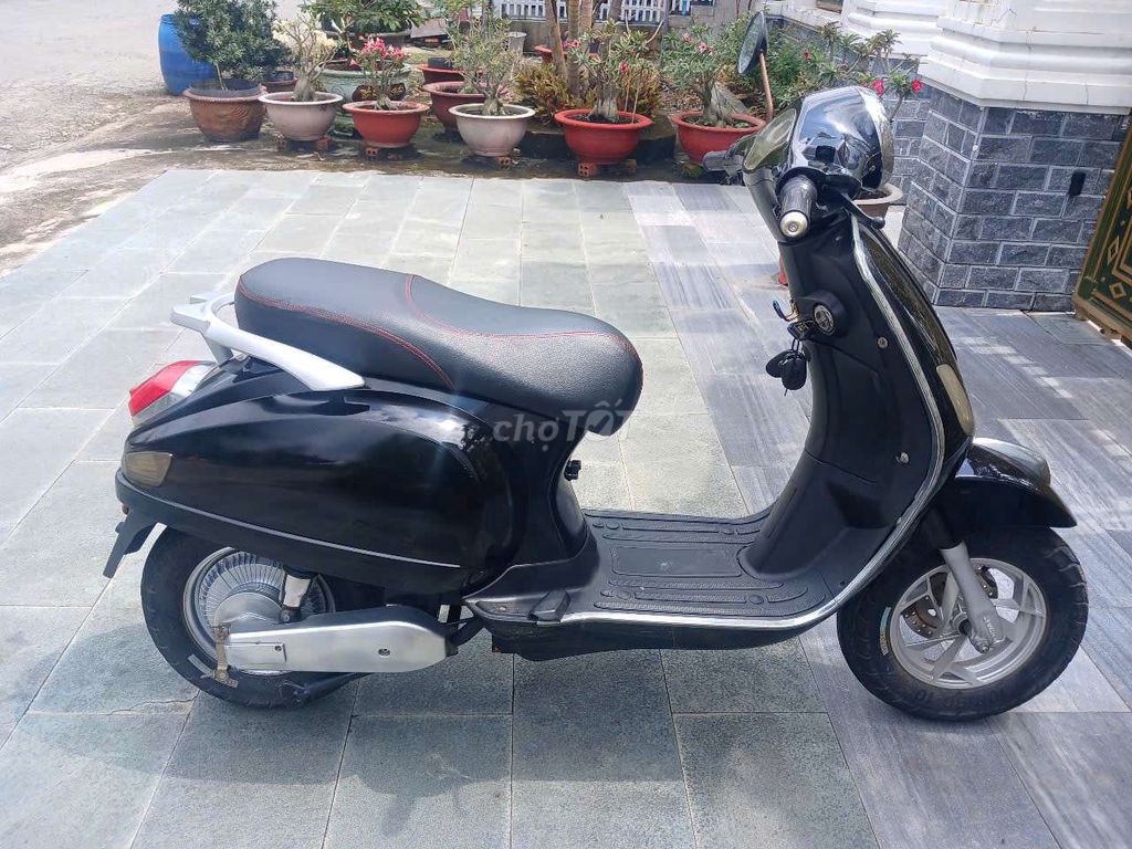 Thanh lý xe máy điện màu đen đẹp gần như mới. Mua bán Xe điện tại Thị xã Bến Cát Bình Dương được đăng bởi pham the cao hình 3