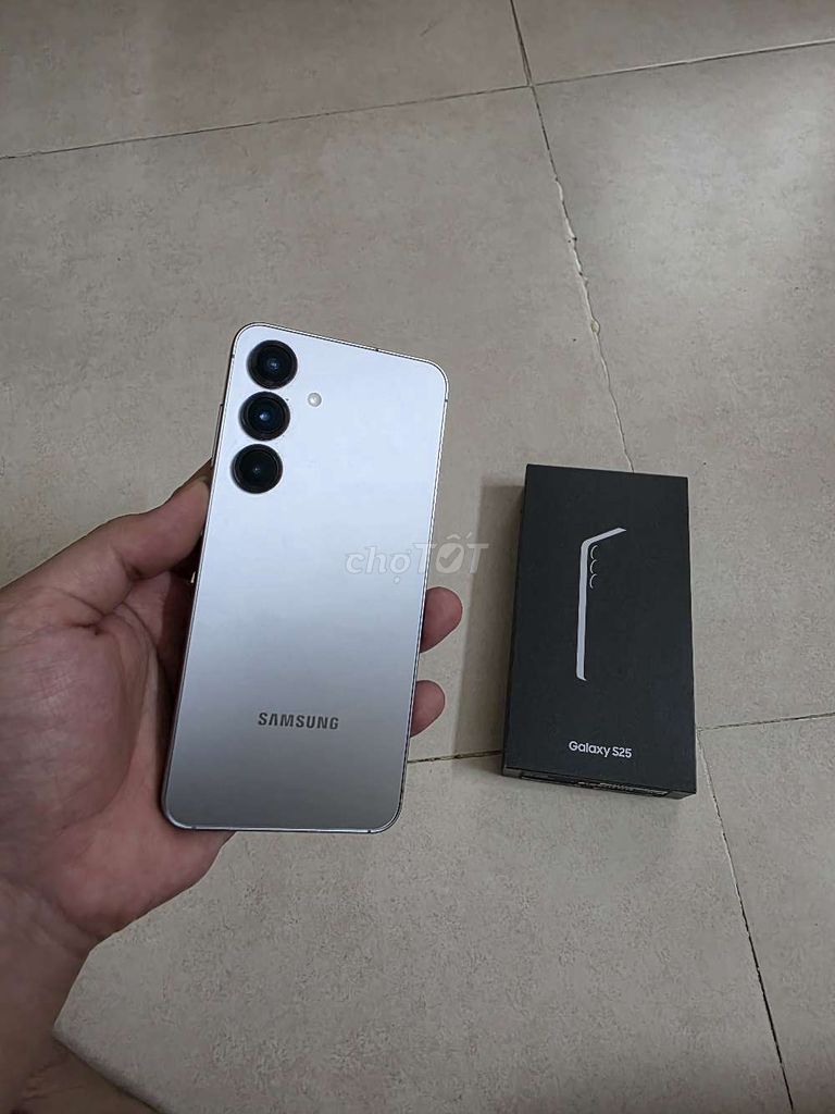 Samsung S25 256GB Bạc mới kích 21/04. Mua bán Điện thoại tại Quận Bắc Từ Liêm Hà Nội được đăng bởi Cường hình 1