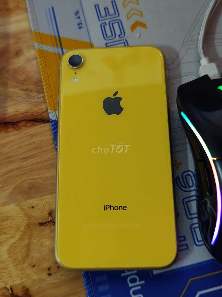 Apple iPhone Xr Vàng. Mua bán Điện thoại tại Quận Gò Vấp Tp Hồ Chí Minh được đăng bởi Lê Trịnh Minh Huy hình 1