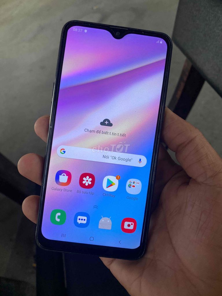 Samsung A10s man zin may zin dang xai