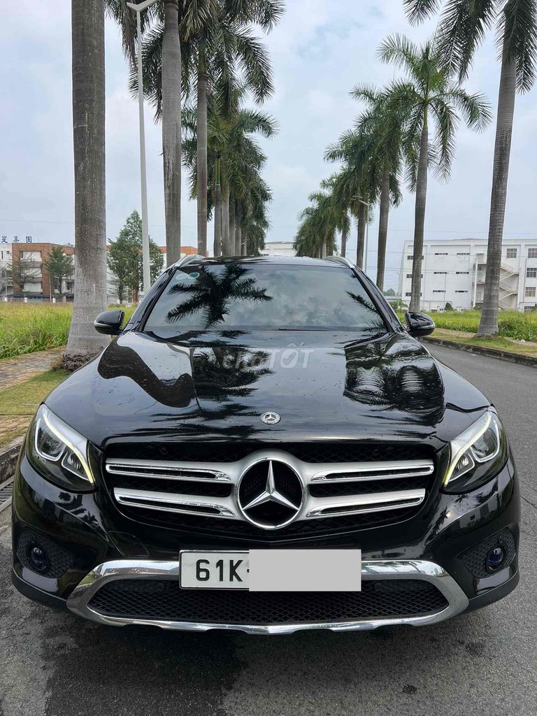 Mercedes Benz GLC 200 2018 Xe đi 40.000 zin đẹp