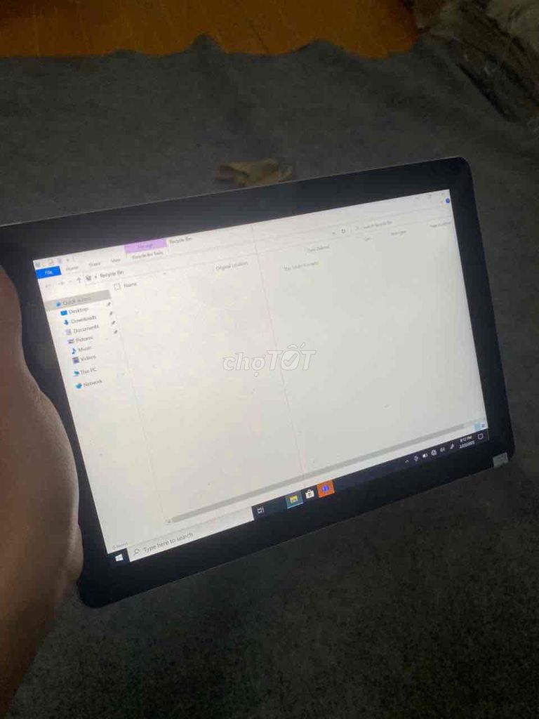 surface go kẻ màn