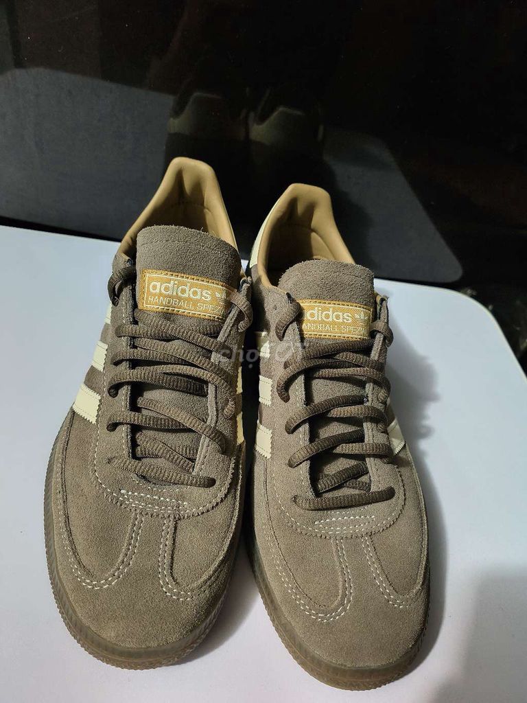 Giày thể thao Adidas Nam Handball Spezial. Mua bán Giày dép tại Thành phố Thuận An Bình Dương được đăng bởi Huỳnh Kiệt hình 1