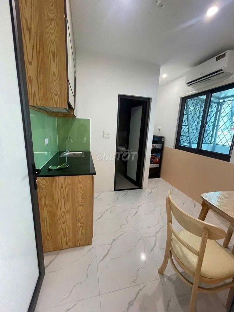 Продается квартира в центре Тхань Сюана, 123 м2 x 6 этажей, 2 миллиарда